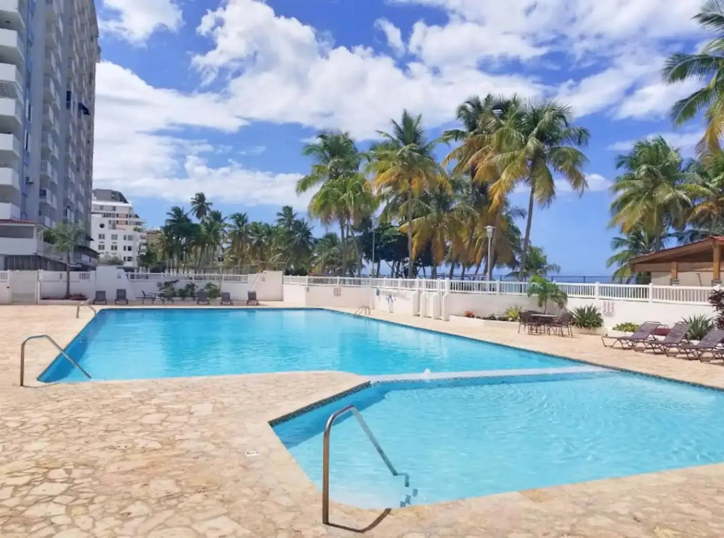 Beachfront Apartment- Near Foxwoods Casino 圣胡安